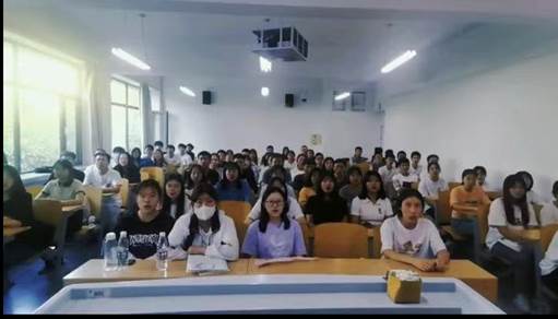 52c53d1a72e7bdac62a718d54c68f83